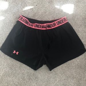 Black underarmour shorts